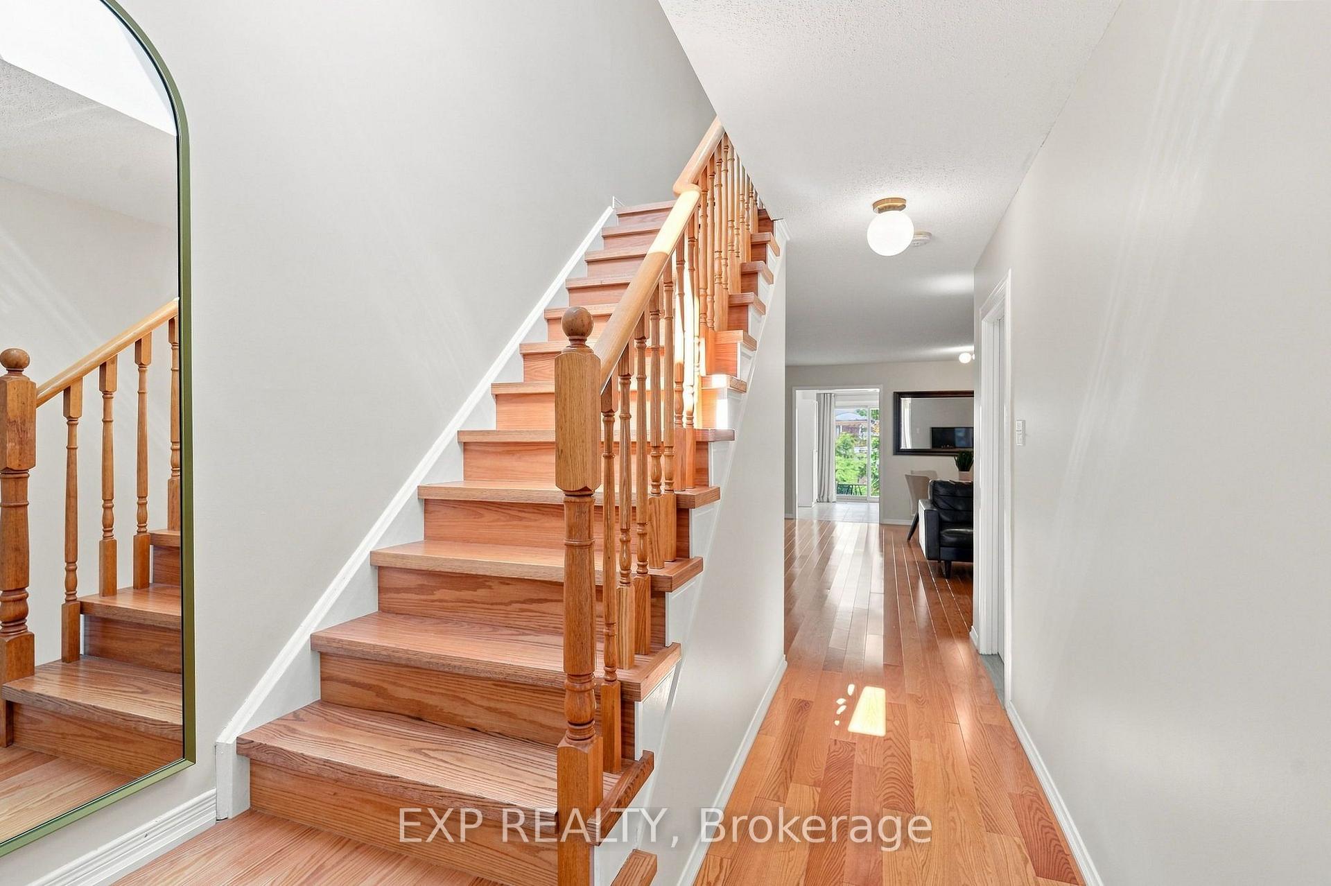 Photo 18 of 179 Sassafras Circle, Vaughan, Patterson — HOMEH