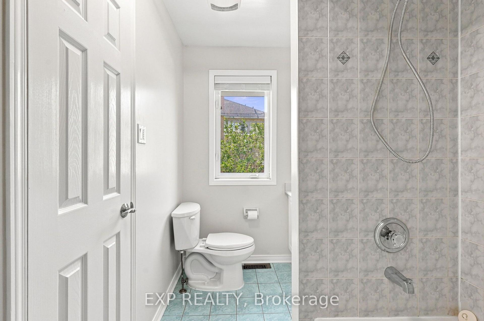 Photo 31 of 179 Sassafras Circle, Vaughan, Patterson — HOMEH