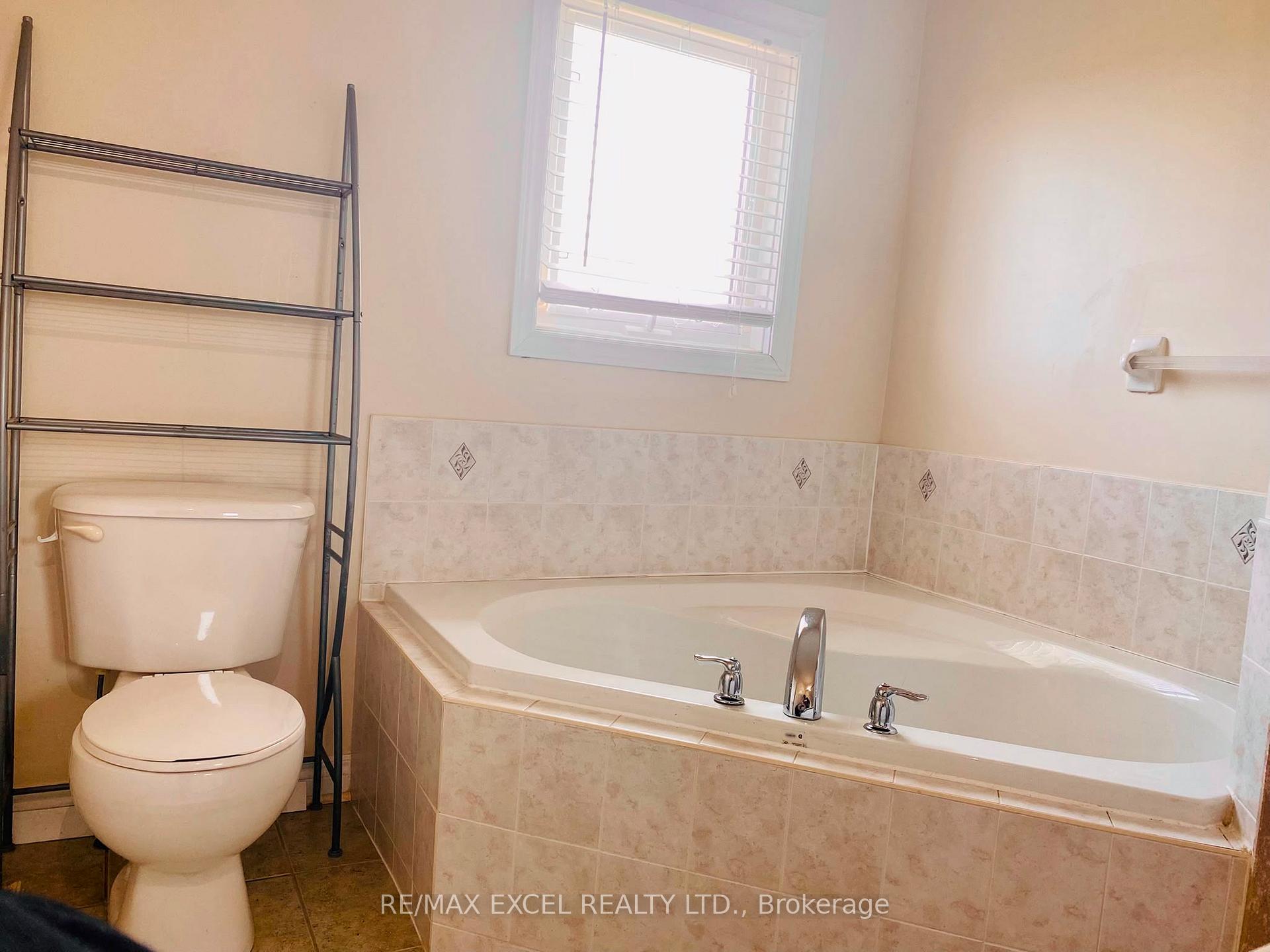 Photo 18 of 87 Miramar Drive, Markham, Greensborough — HOMEH