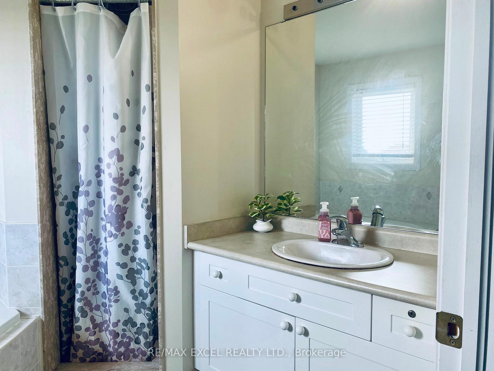 Photo 19 of 87 Miramar Drive, Markham, Greensborough — HOMEH