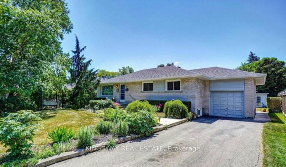 Photo 3 of 16 Plainsman Road, Mississauga, Streetsville — HOMEH