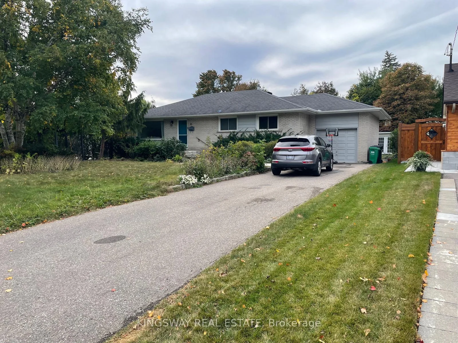 Photo 6 of 16 Plainsman Road, Mississauga, Streetsville — HOMEH