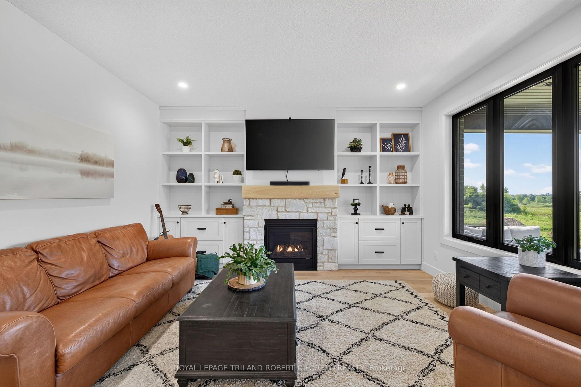 Photo 16 of 95 Allister Drive, Middlesex Centre, Kilworth — HOMEH