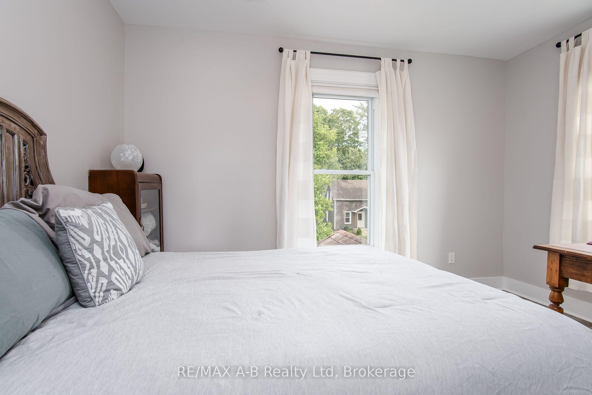 Photo 48 of 69 Louise Street, Stratford — HOMEH