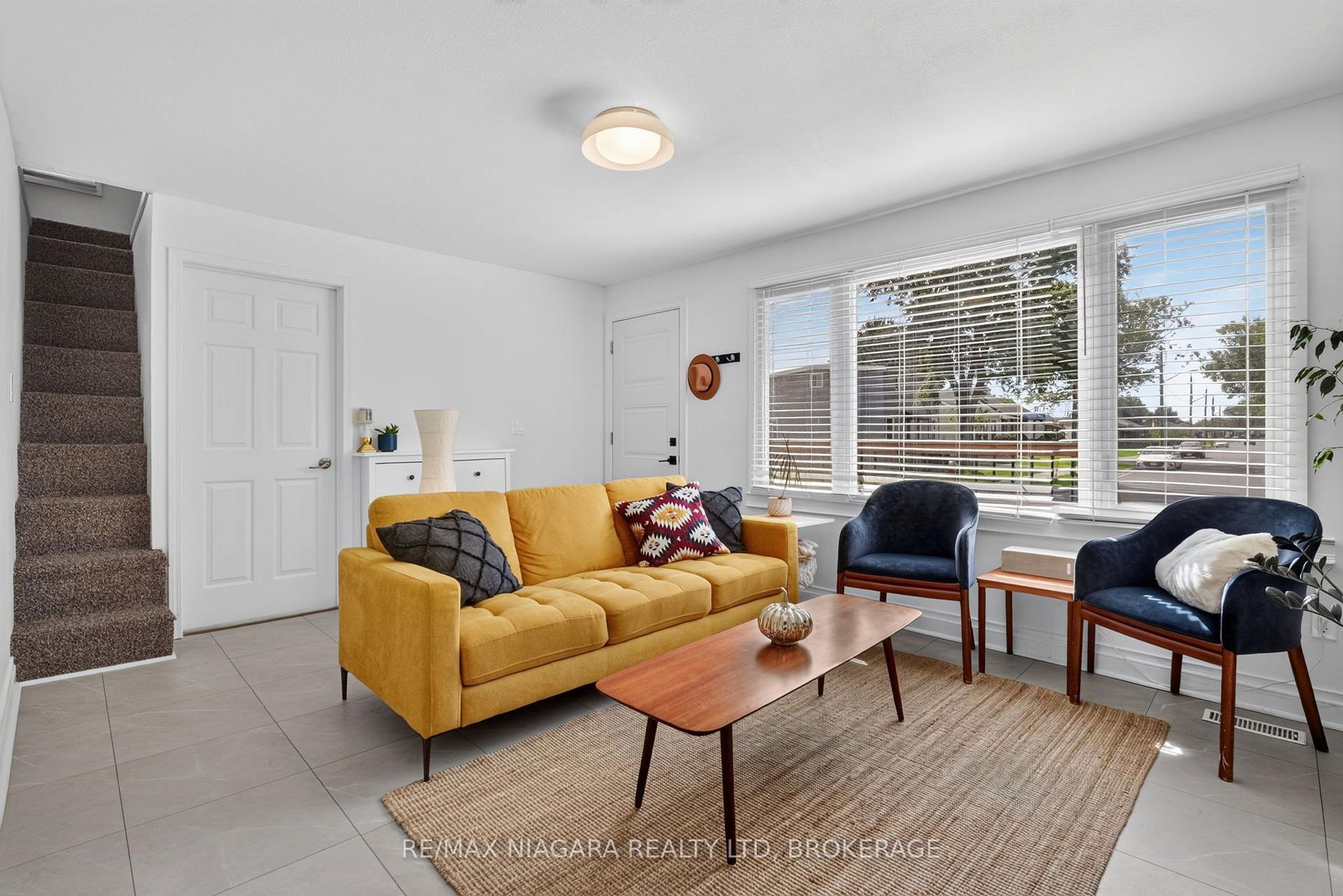 Photo 4 of 10 Churchill Avenue, Welland, Lincoln/Crowland — HOMEH