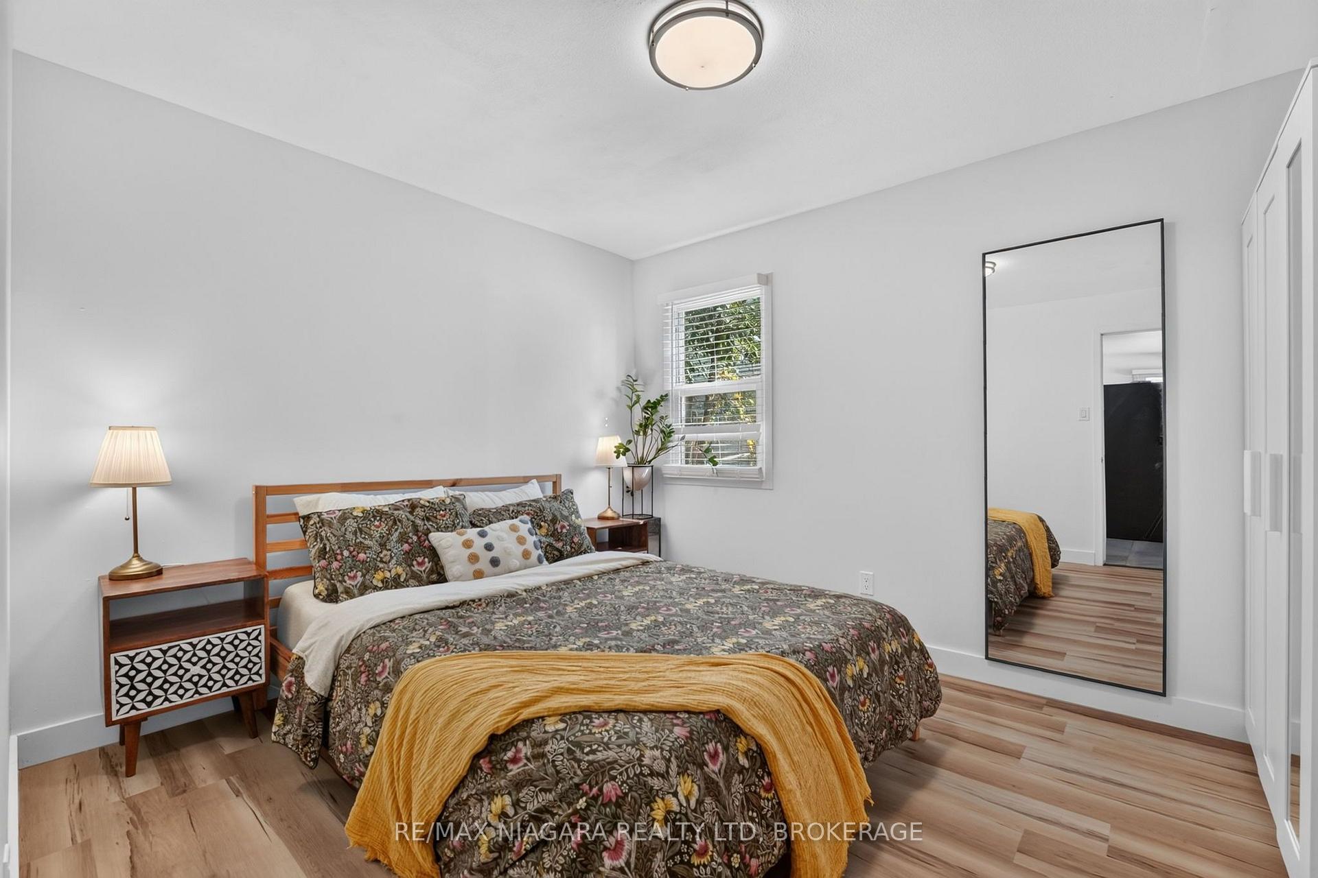 Photo 22 of 10 Churchill Avenue, Welland, Lincoln/Crowland — HOMEH