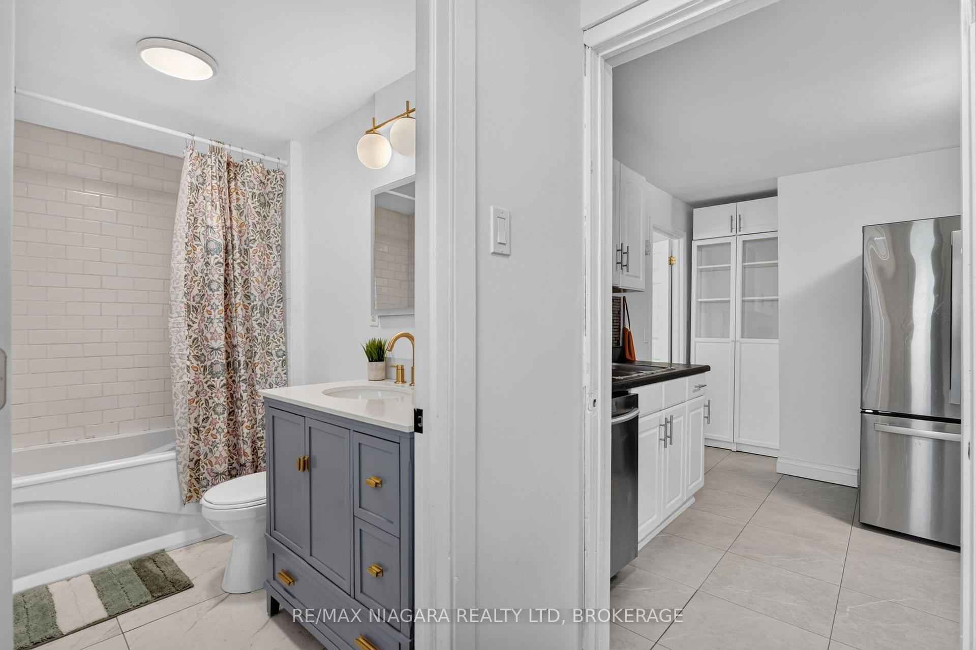 Photo 27 of 10 Churchill Avenue, Welland, Lincoln/Crowland — HOMEH