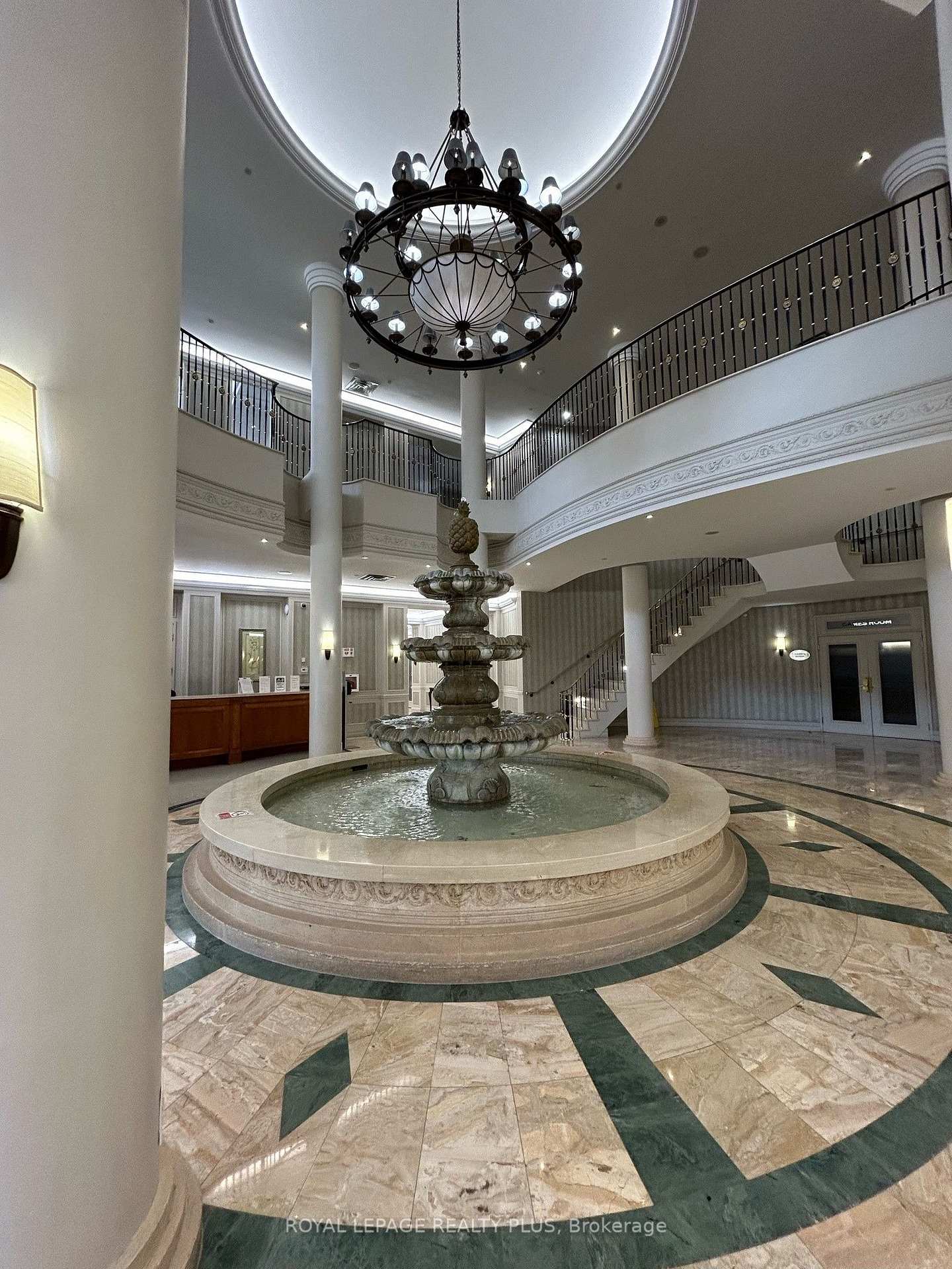 Photo 14 of Unit 1122, 25 Kingsbridge Garden Circle, Mississauga, Hurontario — HOMEH