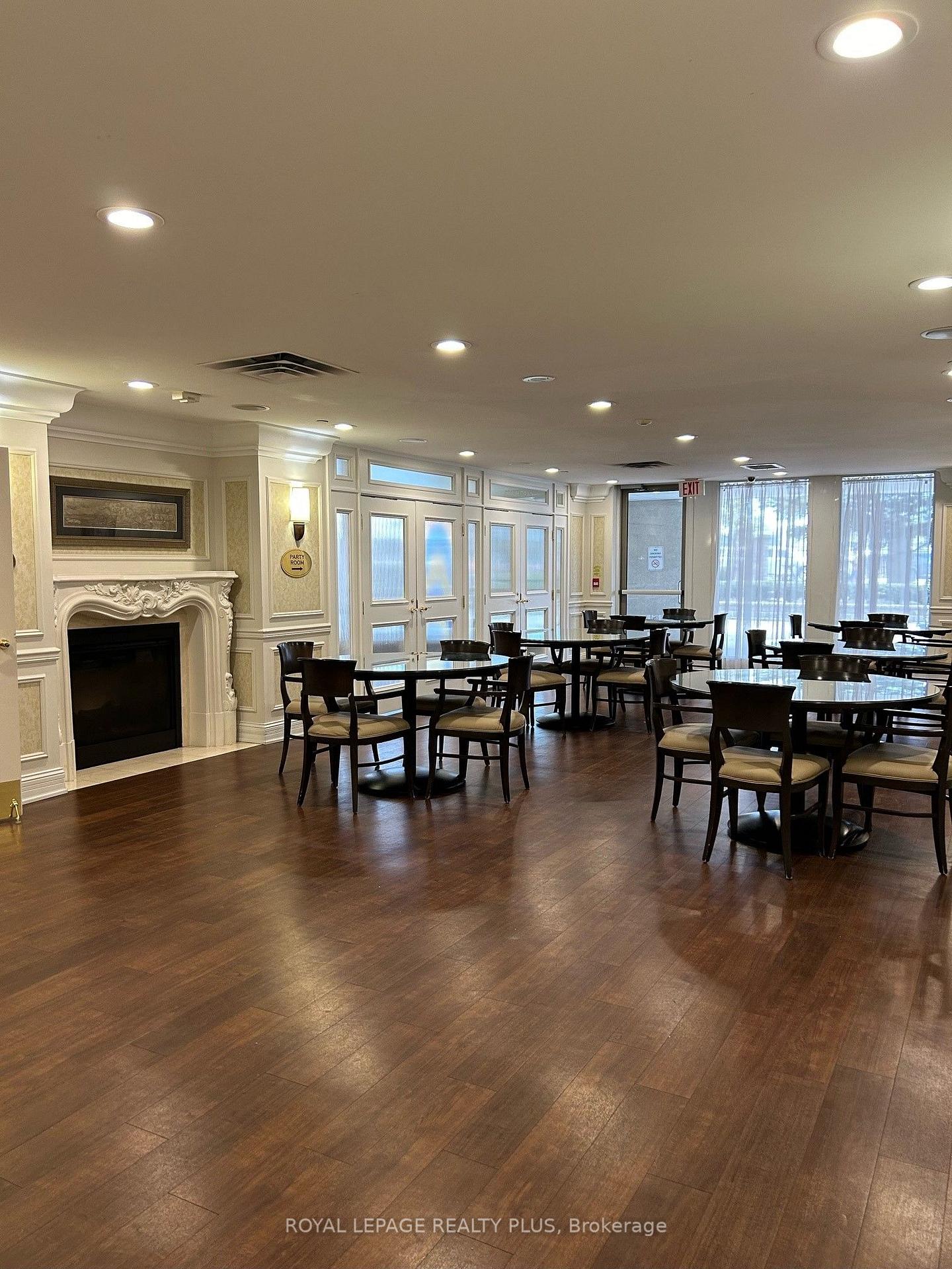 Photo 23 of Unit 1122, 25 Kingsbridge Garden Circle, Mississauga, Hurontario — HOMEH