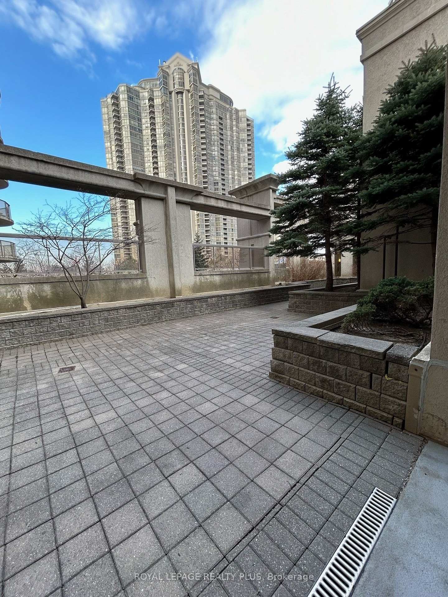 Photo 35 of Unit 1122, 25 Kingsbridge Garden Circle, Mississauga, Hurontario — HOMEH