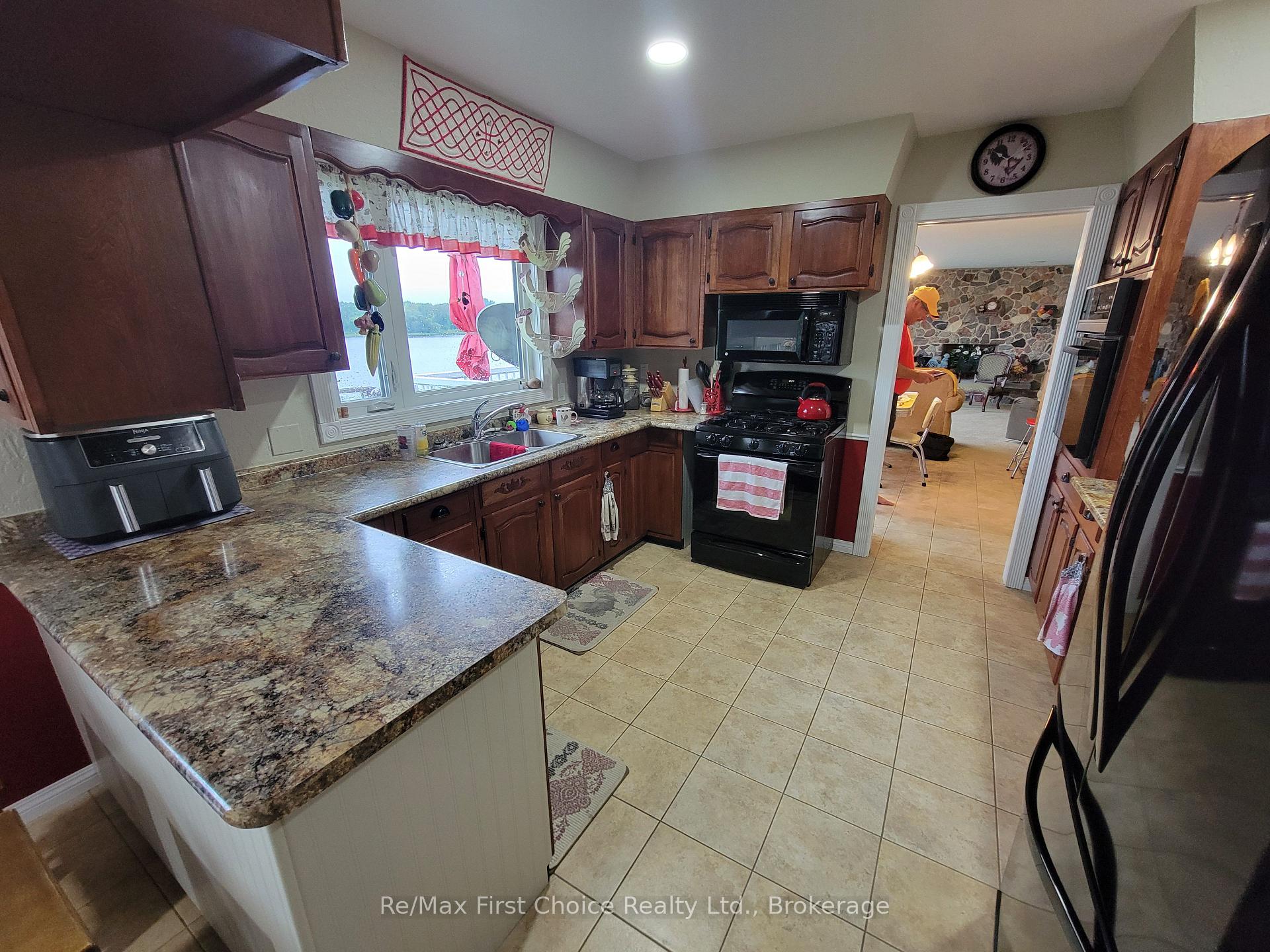 Photo 2 of 602 River Avenue E, Rainy River, TB-403 — HOMEH