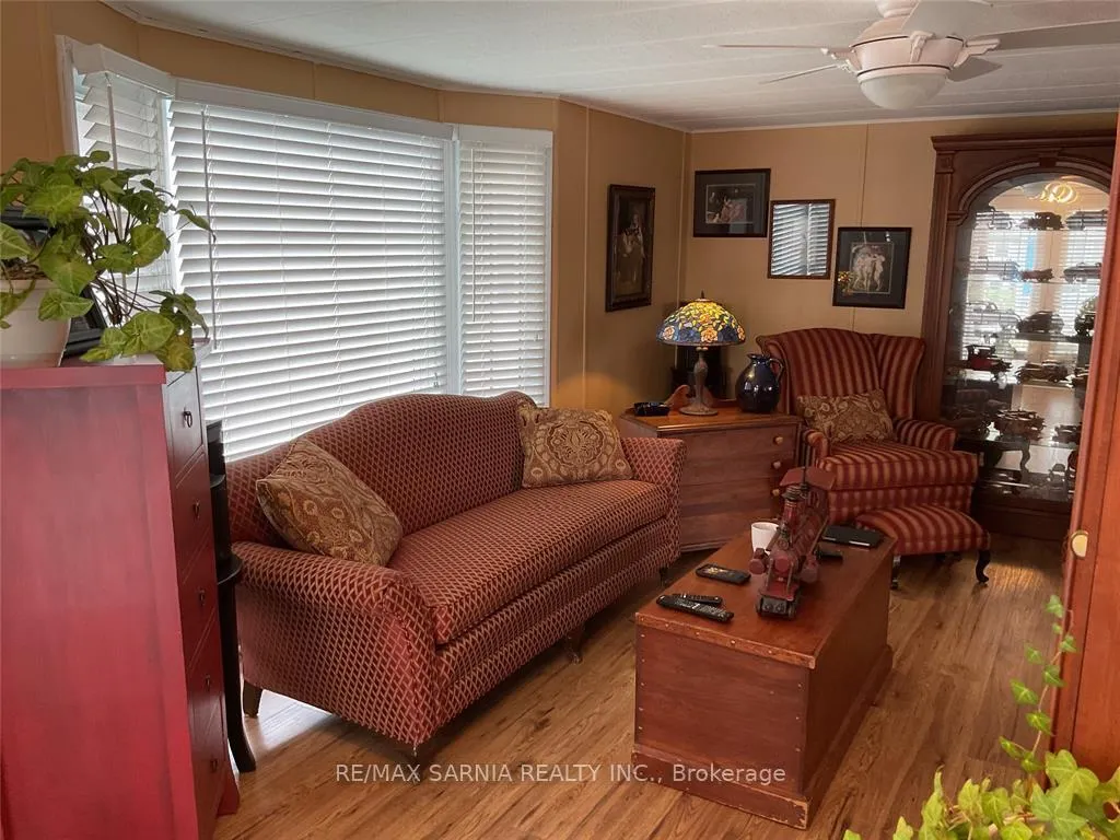 Photo 2 of Unit 266, 5700 Blackwell Side Road E, Sarnia — HOMEH