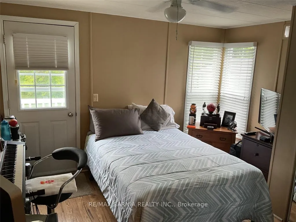 Photo 10 of Unit 266, 5700 Blackwell Side Road E, Sarnia — HOMEH