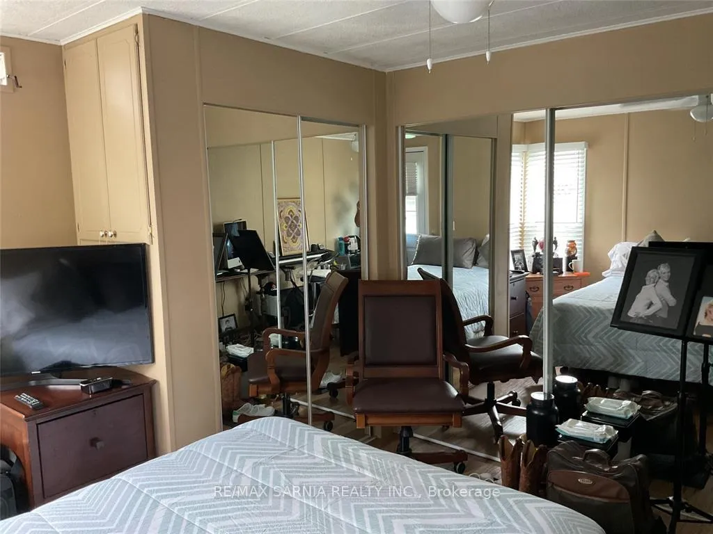 Photo 11 of Unit 266, 5700 Blackwell Side Road E, Sarnia — HOMEH