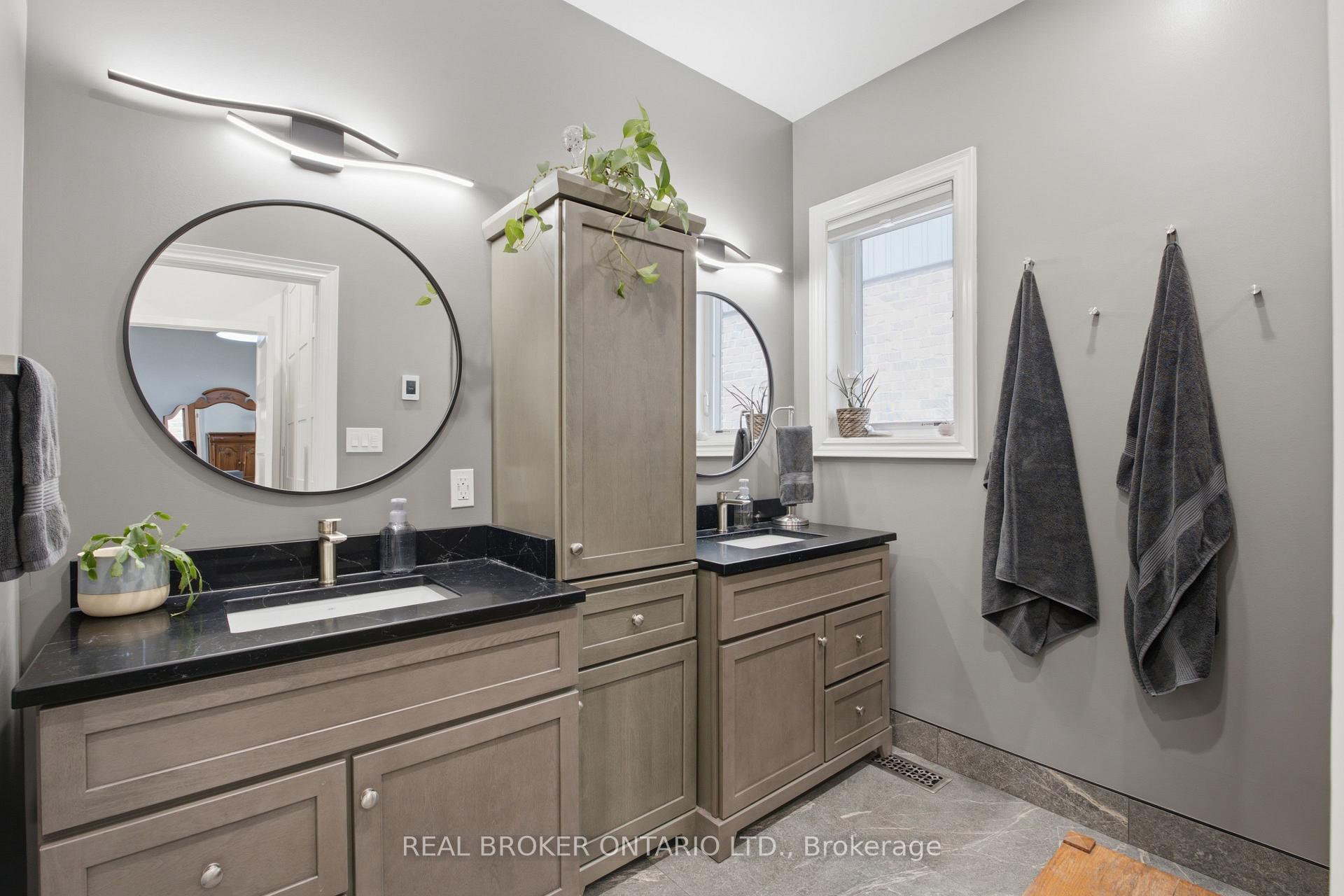 Photo 14 of 7002 Optimist Lane, Niagara Falls, Morrison — HOMEH