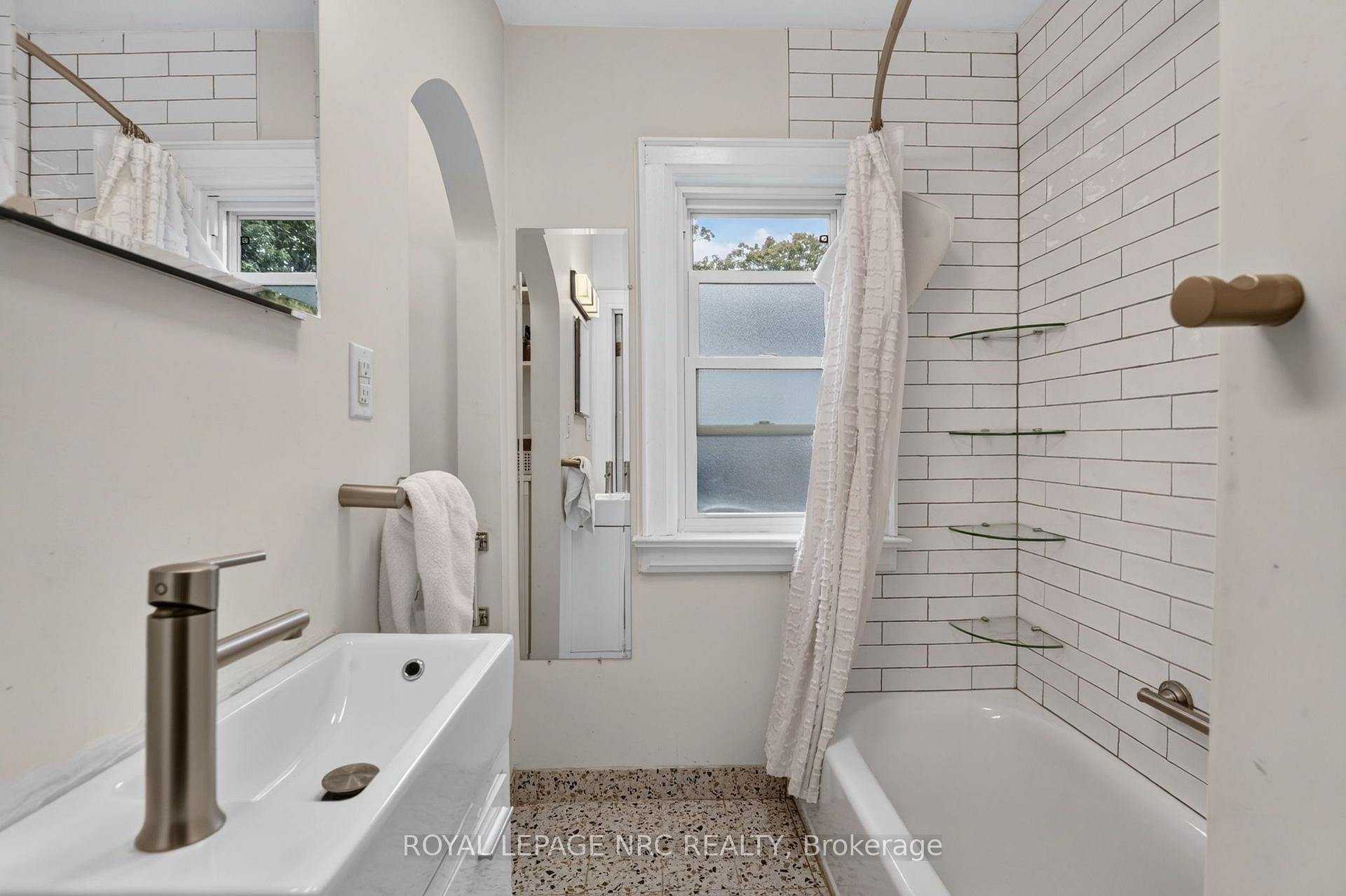 Photo 18 of 148 Gorham Road, Fort Erie, Ridgeway — HOMEH