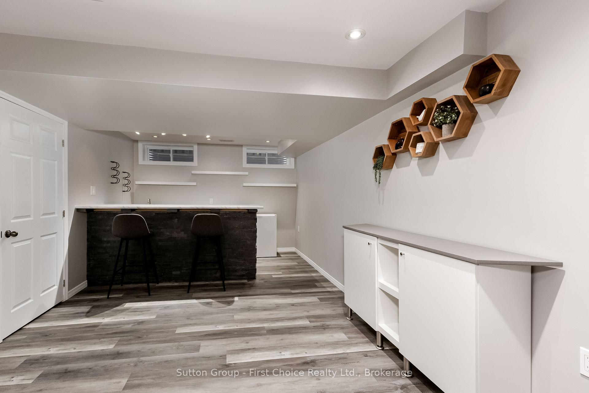Photo 17 of 21 Brown Street, Stratford — HOMEH