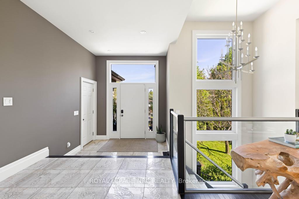 Photo 8 of 164A Lakeshore Road, St. Catharines, Vine/Linwell — HOMEH