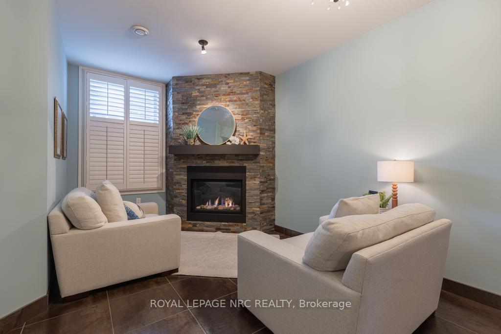 Photo 33 of 164A Lakeshore Road, St. Catharines, Vine/Linwell — HOMEH