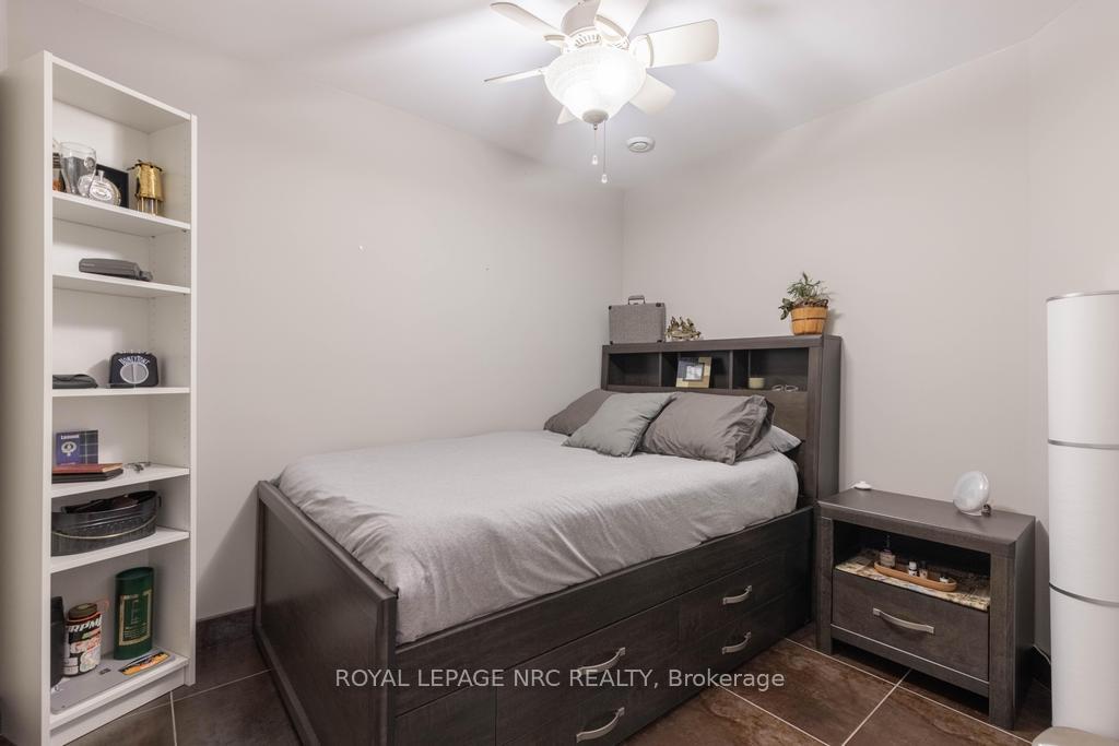 Photo 39 of 164A Lakeshore Road, St. Catharines, Vine/Linwell — HOMEH