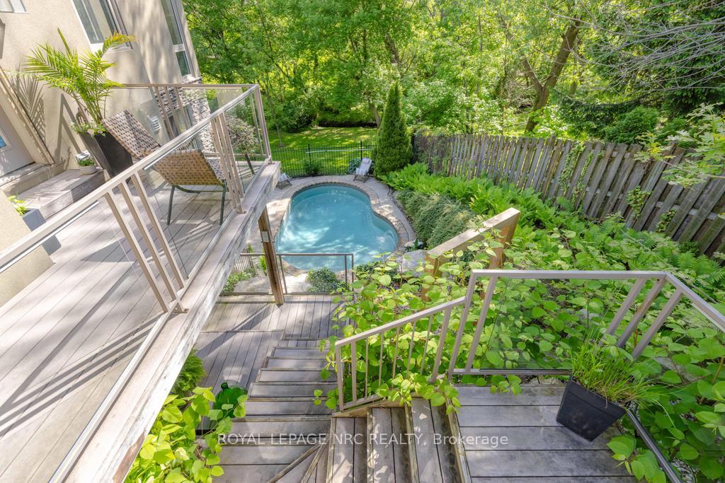 Photo 42 of 164A Lakeshore Road, St. Catharines, Vine/Linwell — HOMEH