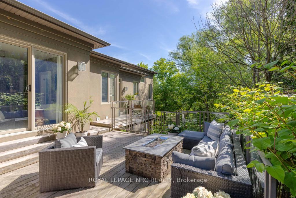 Photo 46 of 164A Lakeshore Road, St. Catharines, Vine/Linwell — HOMEH