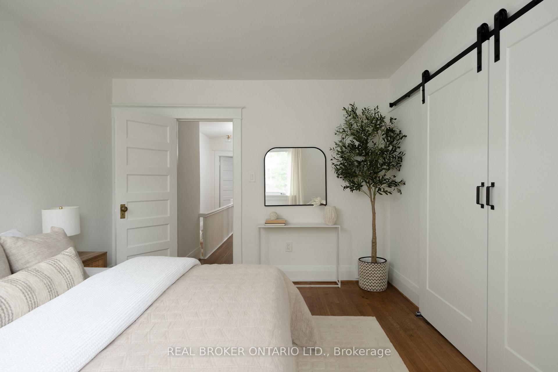 Photo 10 of 22 Stephenson Avenue, Toronto, East End-Danforth — HOMEH