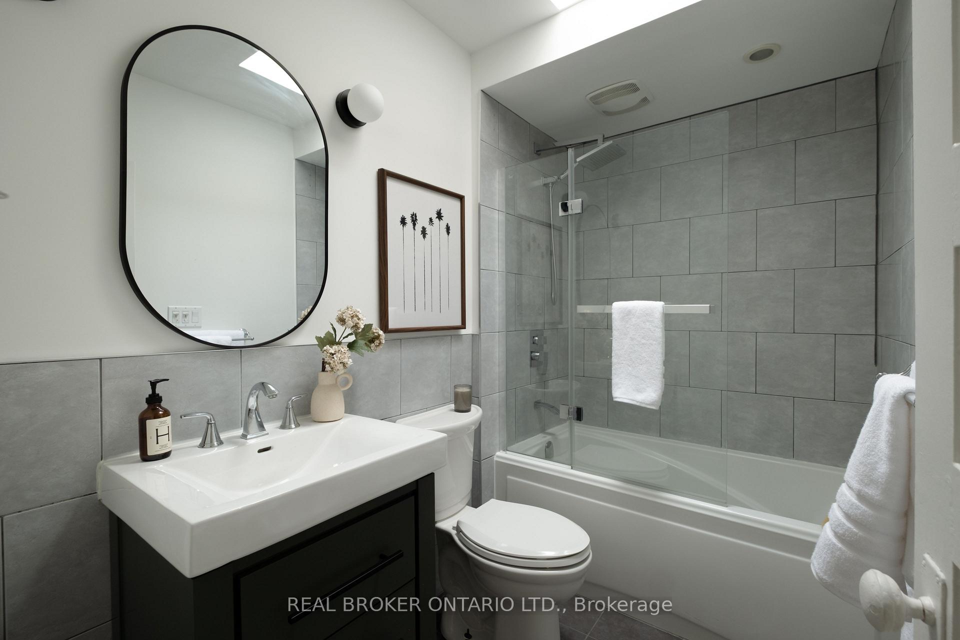 Photo 13 of 22 Stephenson Avenue, Toronto, East End-Danforth — HOMEH