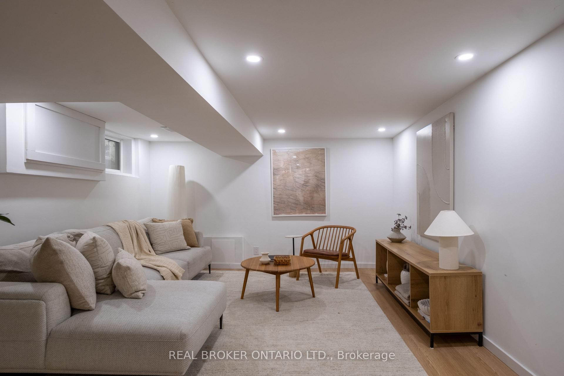 Photo 14 of 22 Stephenson Avenue, Toronto, East End-Danforth — HOMEH