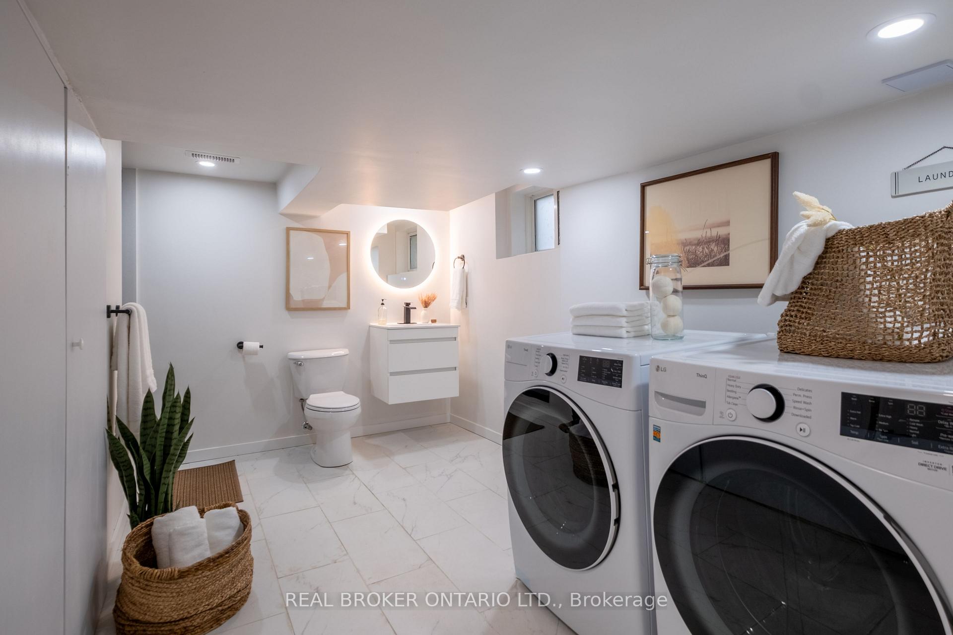 Photo 17 of 22 Stephenson Avenue, Toronto, East End-Danforth — HOMEH