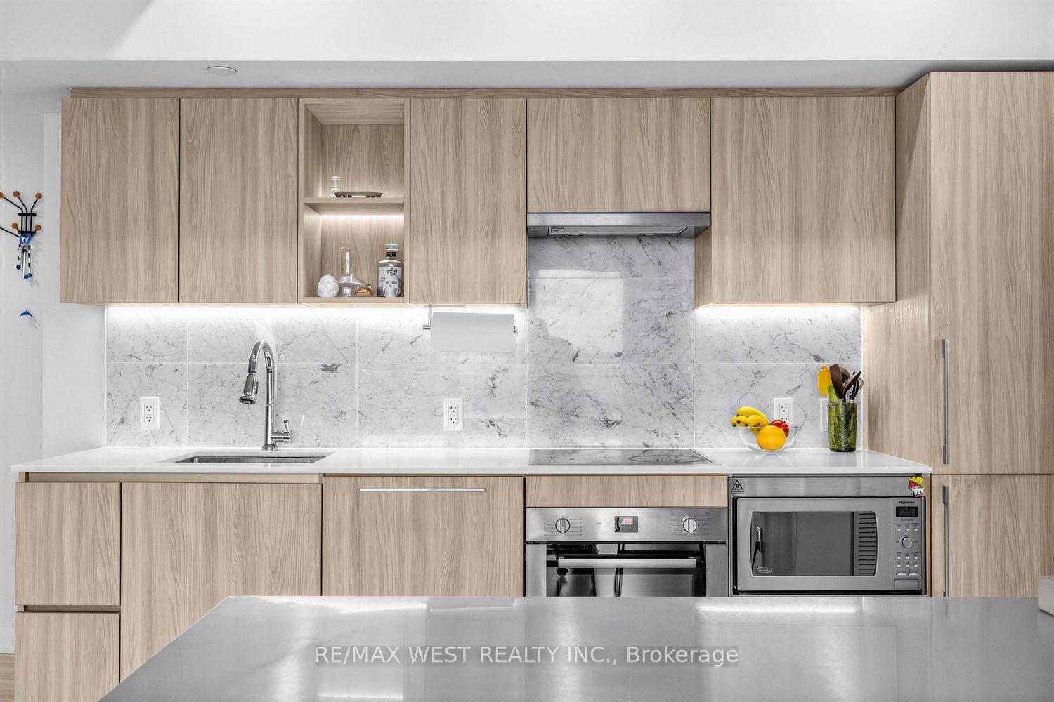 Photo 7 of Unit 3806, 17 Bathurst Street, Toronto, Waterfront Communities — HOMEH