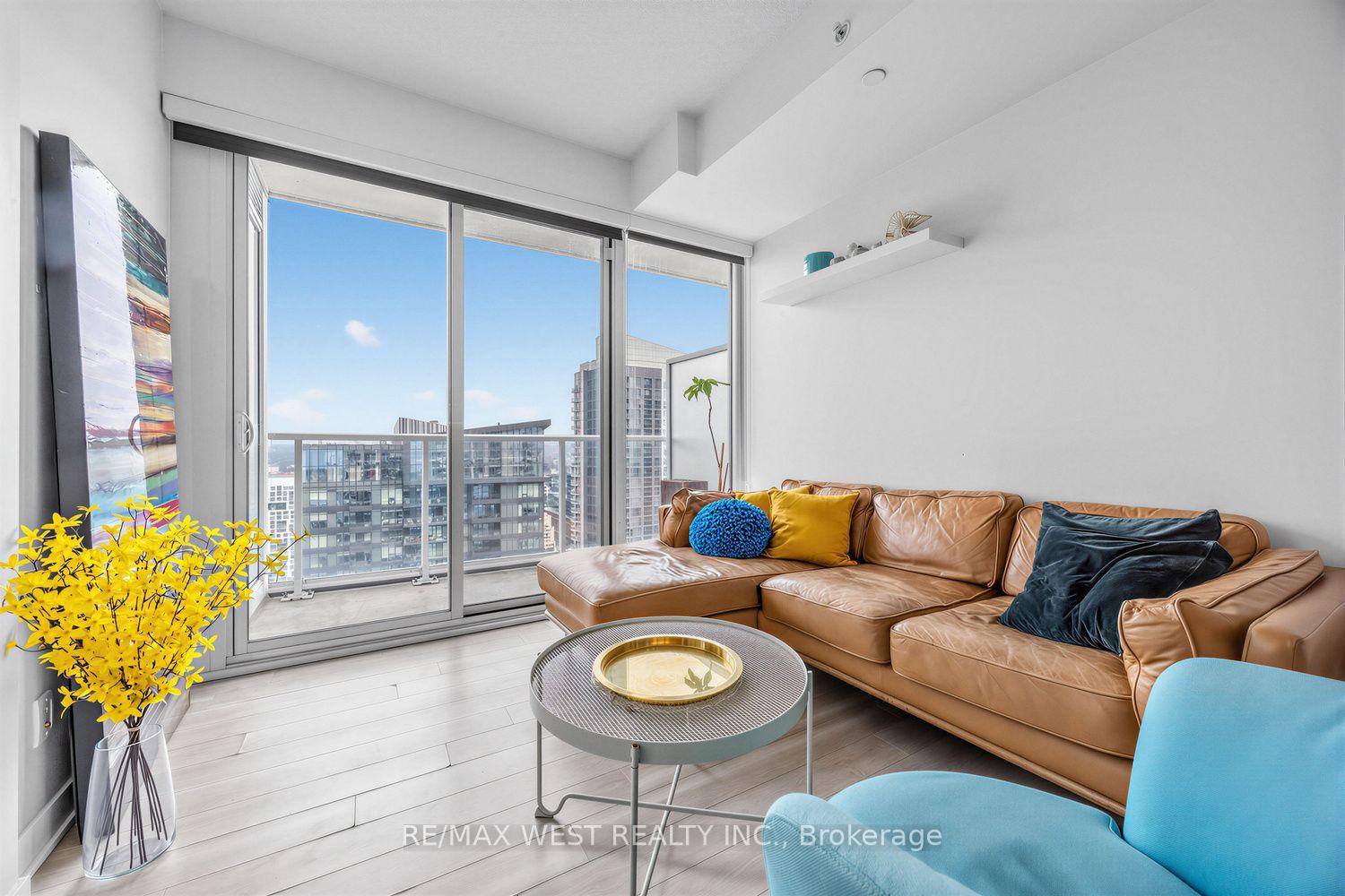 Photo 10 of Unit 3806, 17 Bathurst Street, Toronto, Waterfront Communities — HOMEH