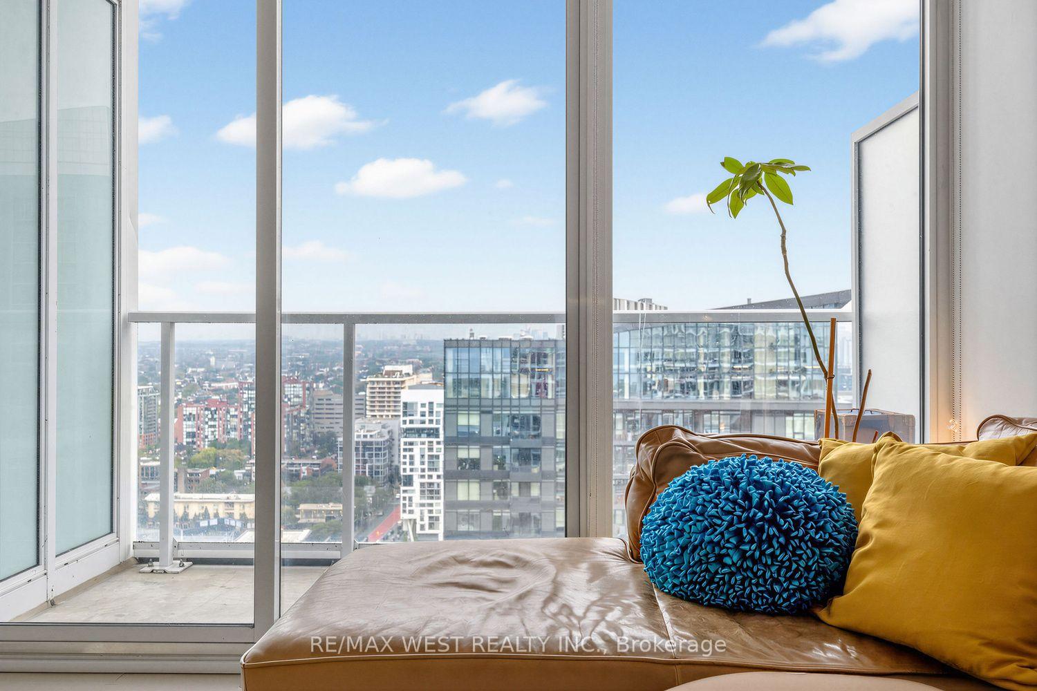 Photo 12 of Unit 3806, 17 Bathurst Street, Toronto, Waterfront Communities — HOMEH
