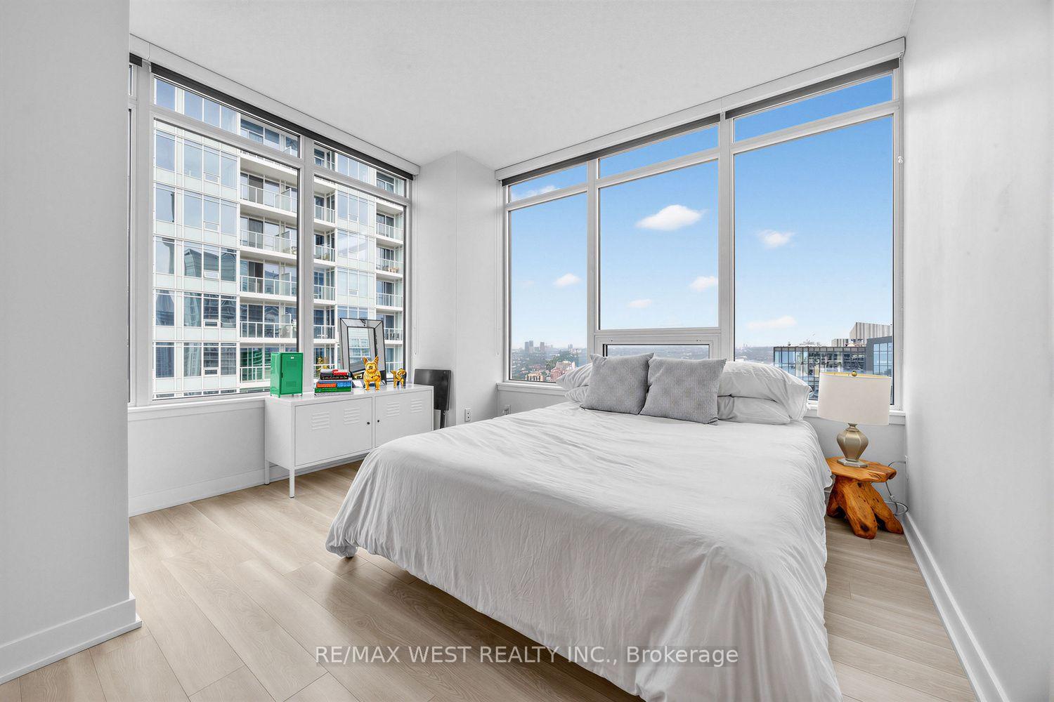 Photo 15 of Unit 3806, 17 Bathurst Street, Toronto, Waterfront Communities — HOMEH