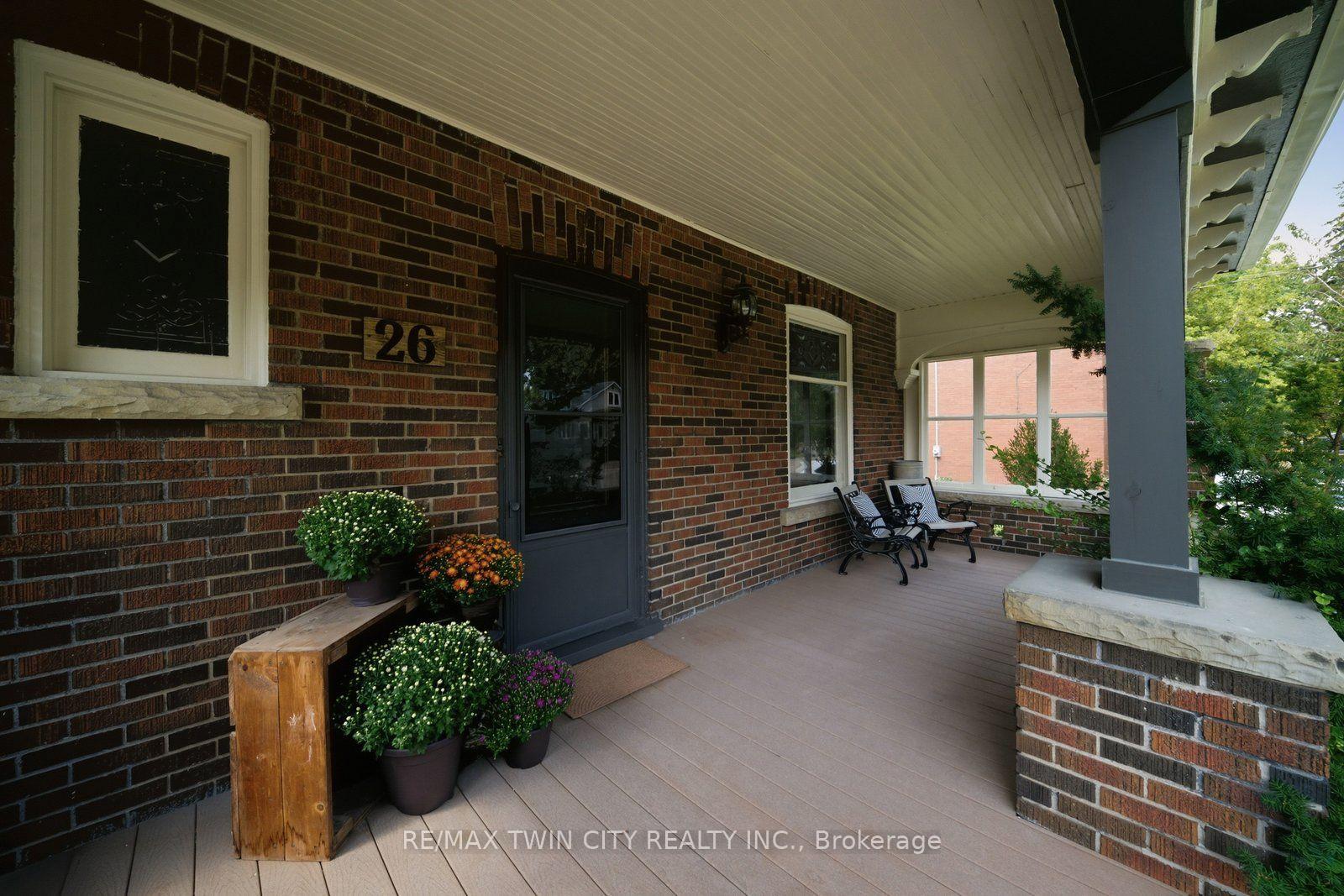 Photo 9 of 26 Pacific Avenue, Perth East, Milverton — HOMEH