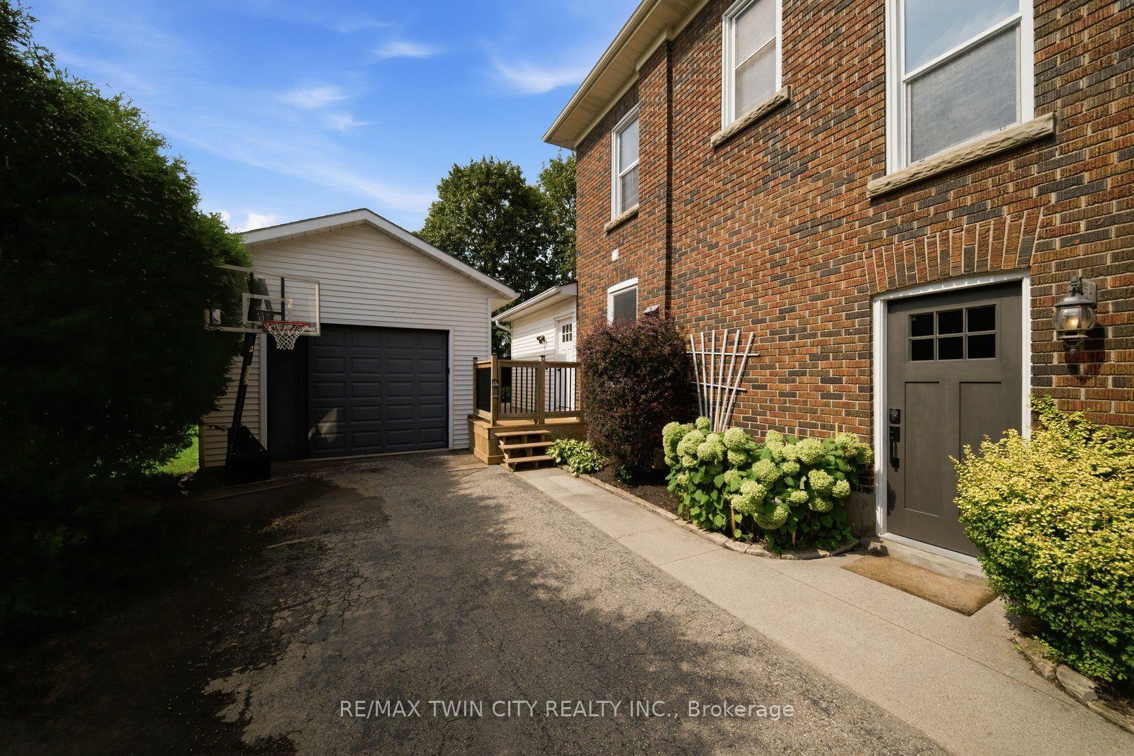 Photo 10 of 26 Pacific Avenue, Perth East, Milverton — HOMEH