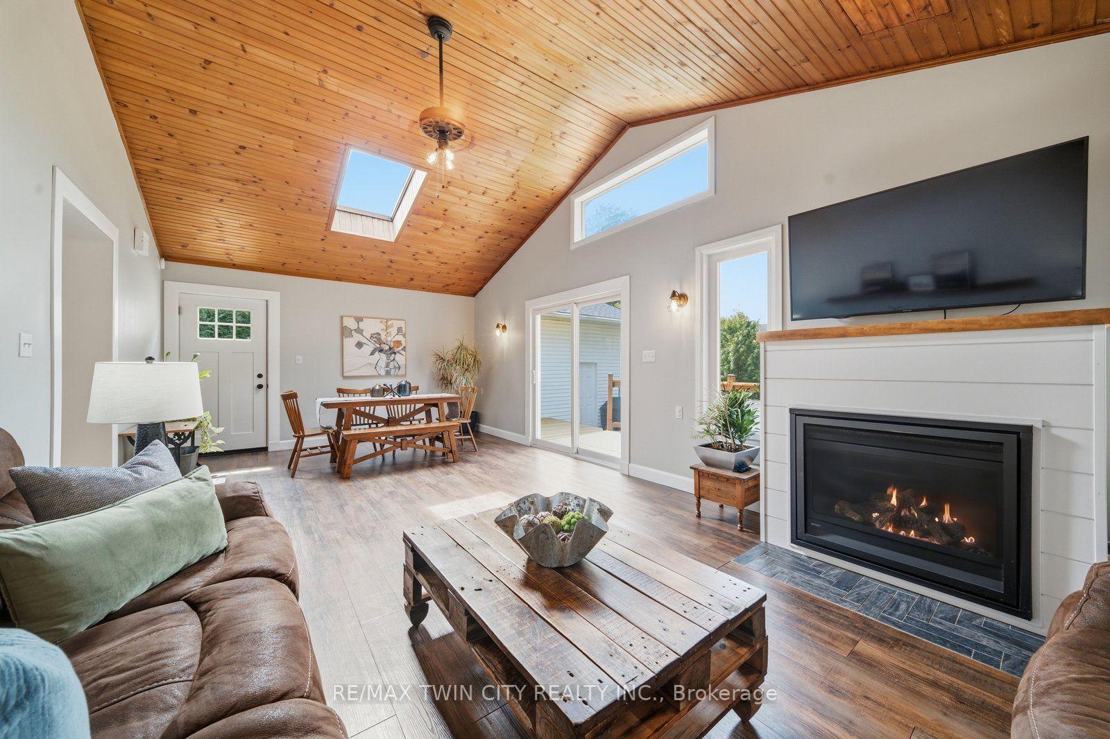 Photo 22 of 26 Pacific Avenue, Perth East, Milverton — HOMEH
