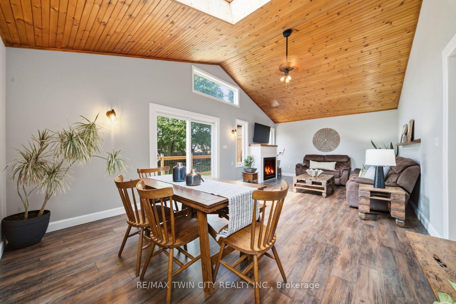 Photo 23 of 26 Pacific Avenue, Perth East, Milverton — HOMEH