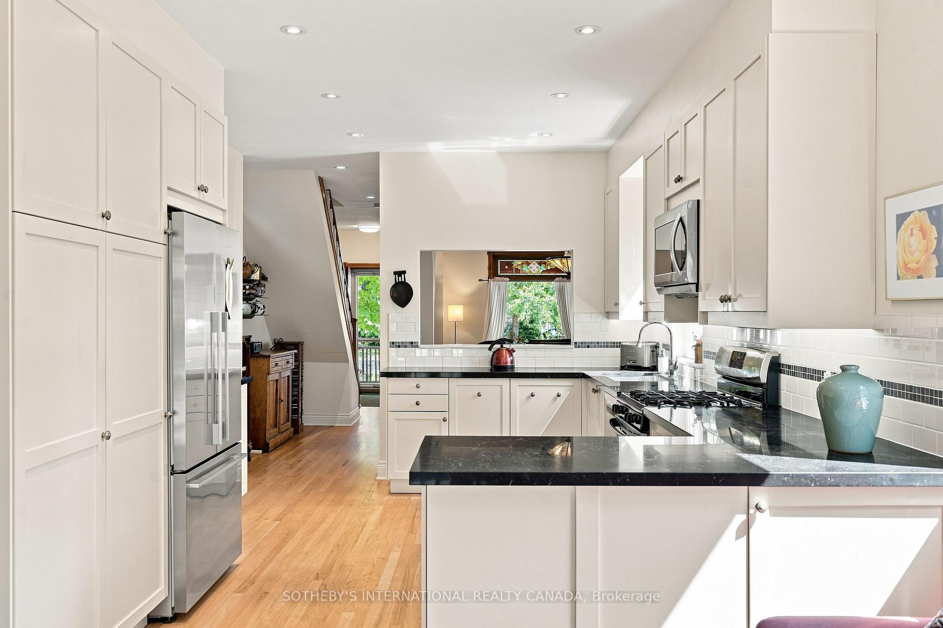 Photo 6 of 356 Howland Avenue, Toronto, Casa Loma — HOMEH