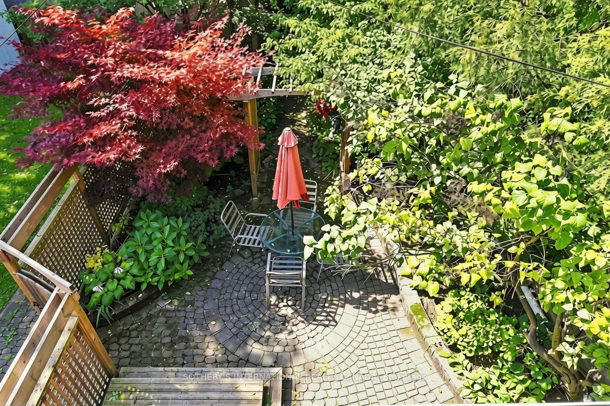 Photo 15 of 356 Howland Avenue, Toronto, Casa Loma — HOMEH
