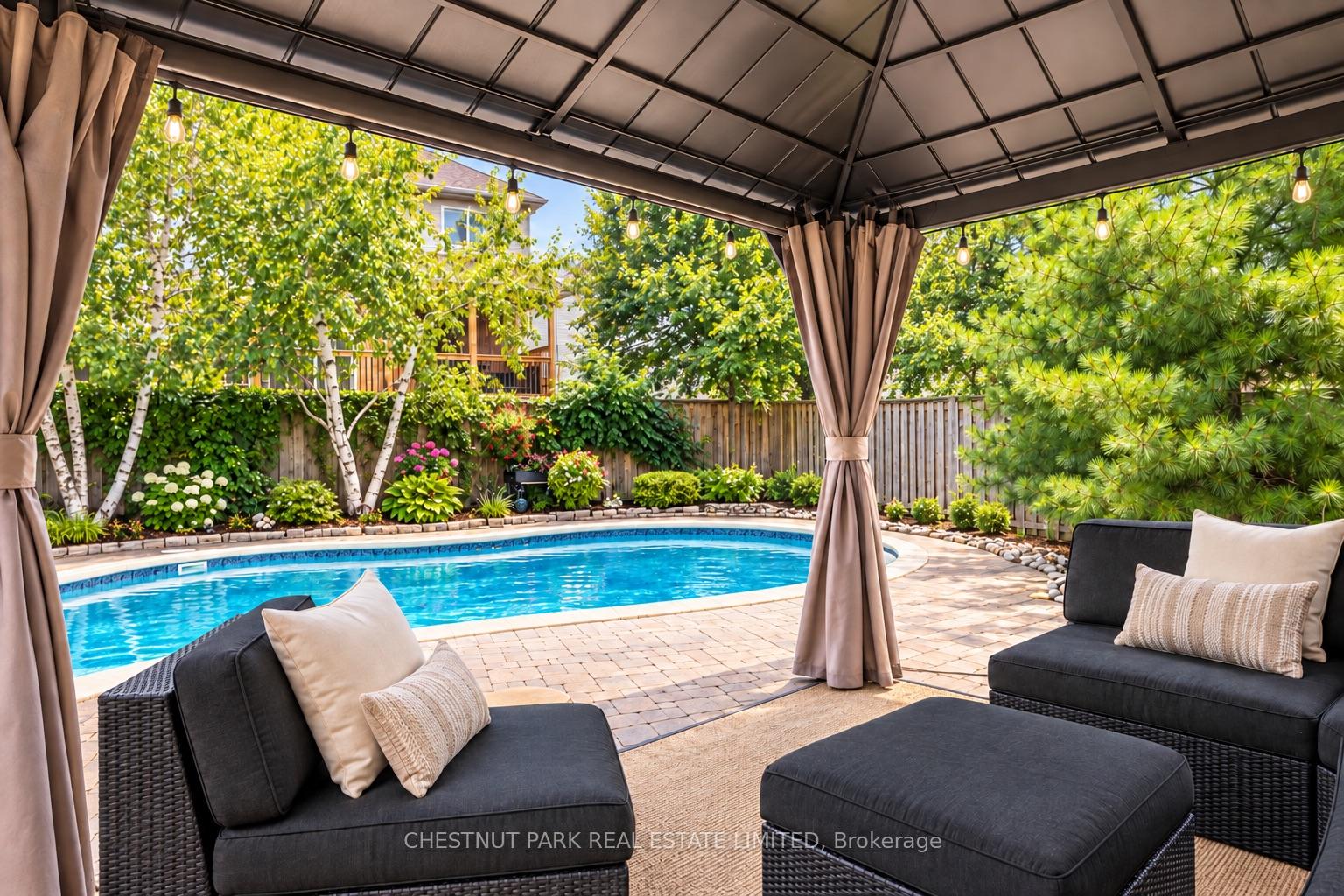 Photo 70 of 18 Pelham Drive, Hamilton, Meadowlands — HOMEH