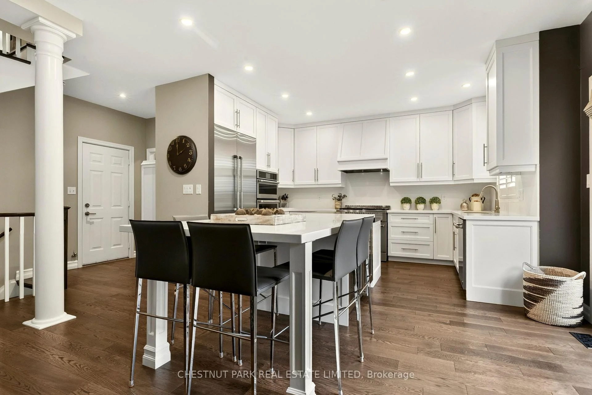 Photo 14 of 18 Pelham Drive, Hamilton, Meadowlands — HOMEH