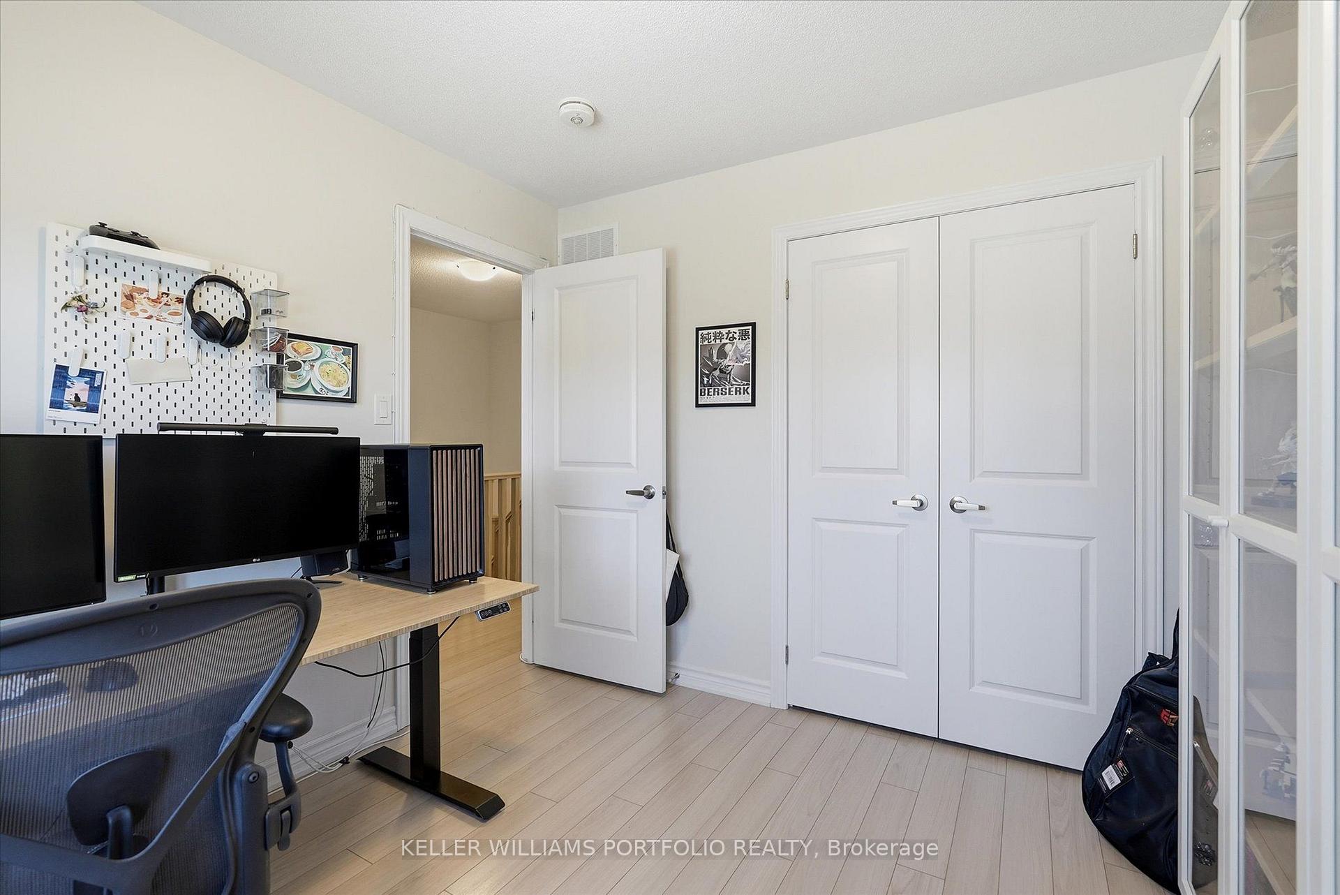 Photo 35 of 9 Viola Street, East Gwillimbury, Sharon — HOMEH