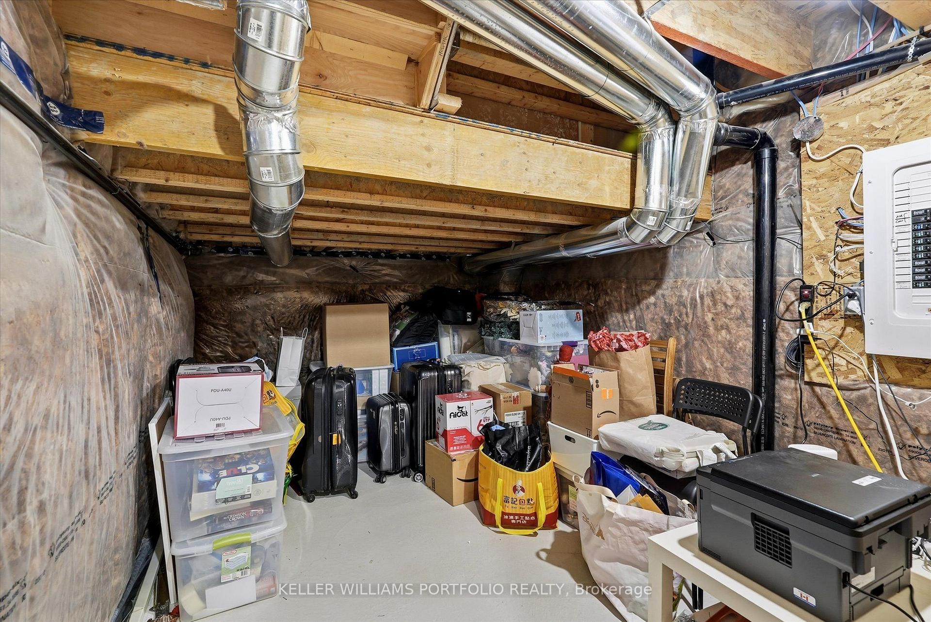 Photo 41 of 9 Viola Street, East Gwillimbury, Sharon — HOMEH