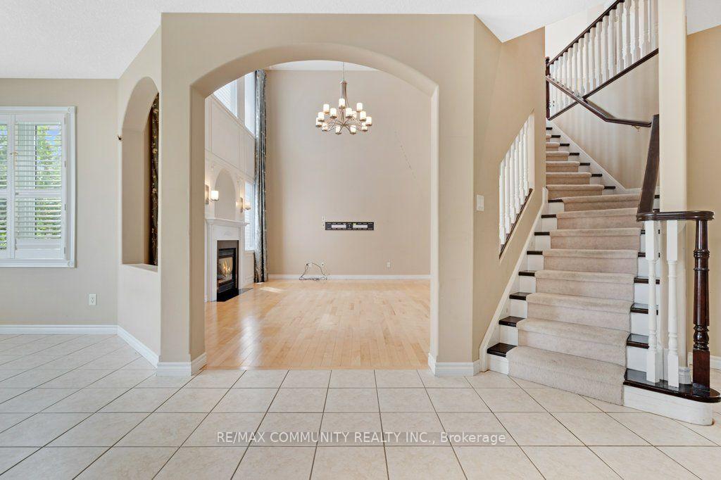 Photo 12 of 83 Milne Drive, Waterloo — HOMEH