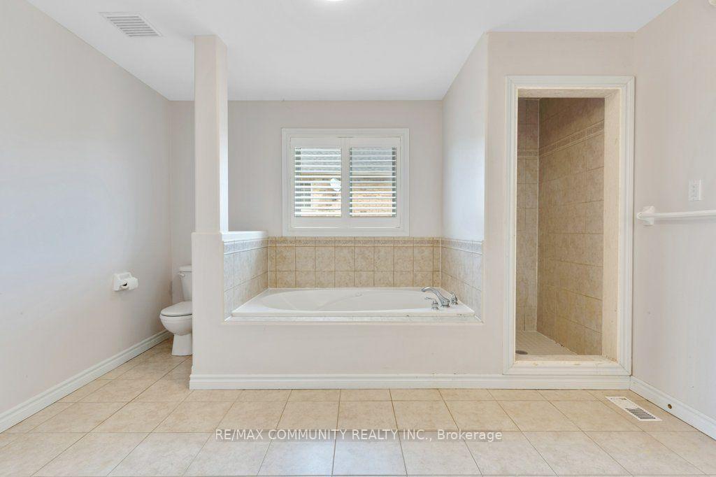 Photo 26 of 83 Milne Drive, Waterloo — HOMEH