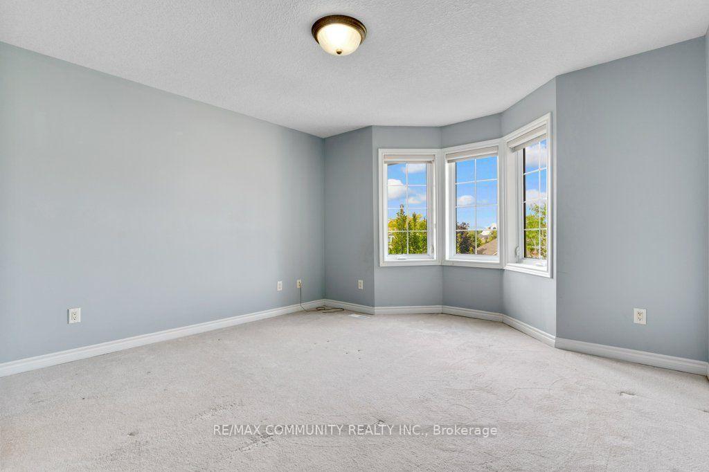 Photo 28 of 83 Milne Drive, Waterloo — HOMEH