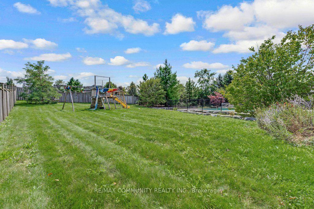 Photo 46 of 83 Milne Drive, Waterloo — HOMEH