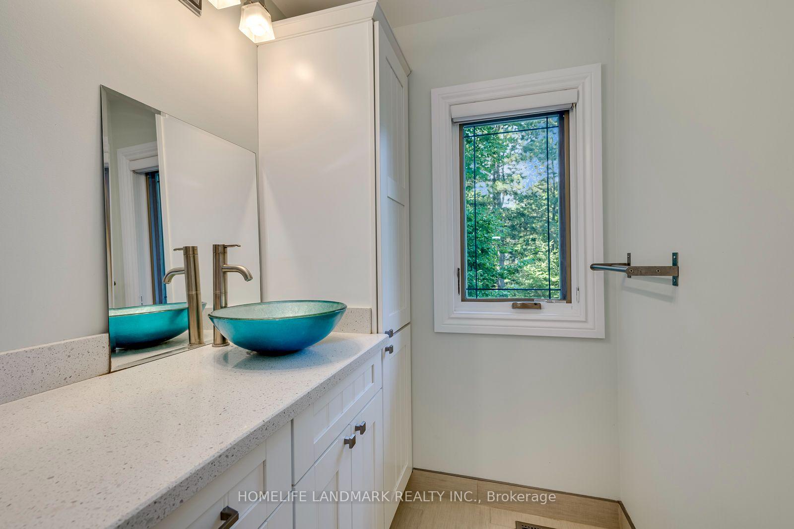 Photo 26 of 2333 Bennington Gate, Oakville, Ford — HOMEH