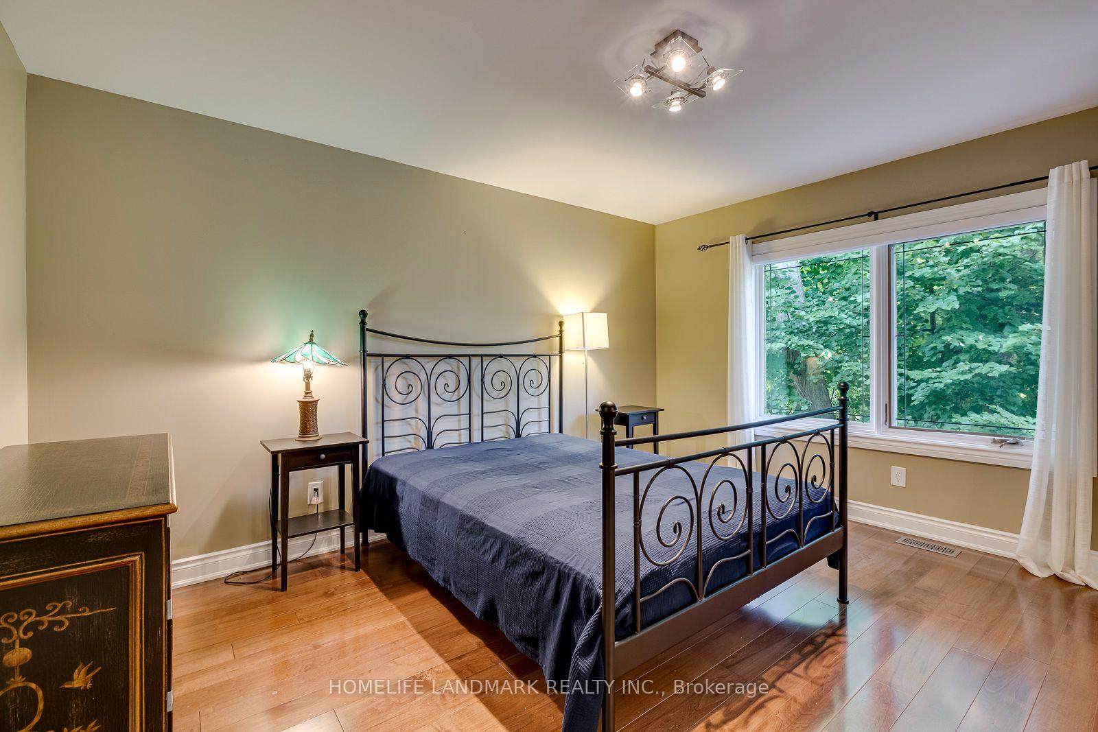 Photo 28 of 2333 Bennington Gate, Oakville, Ford — HOMEH